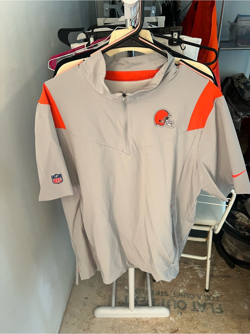 Browns Pullover